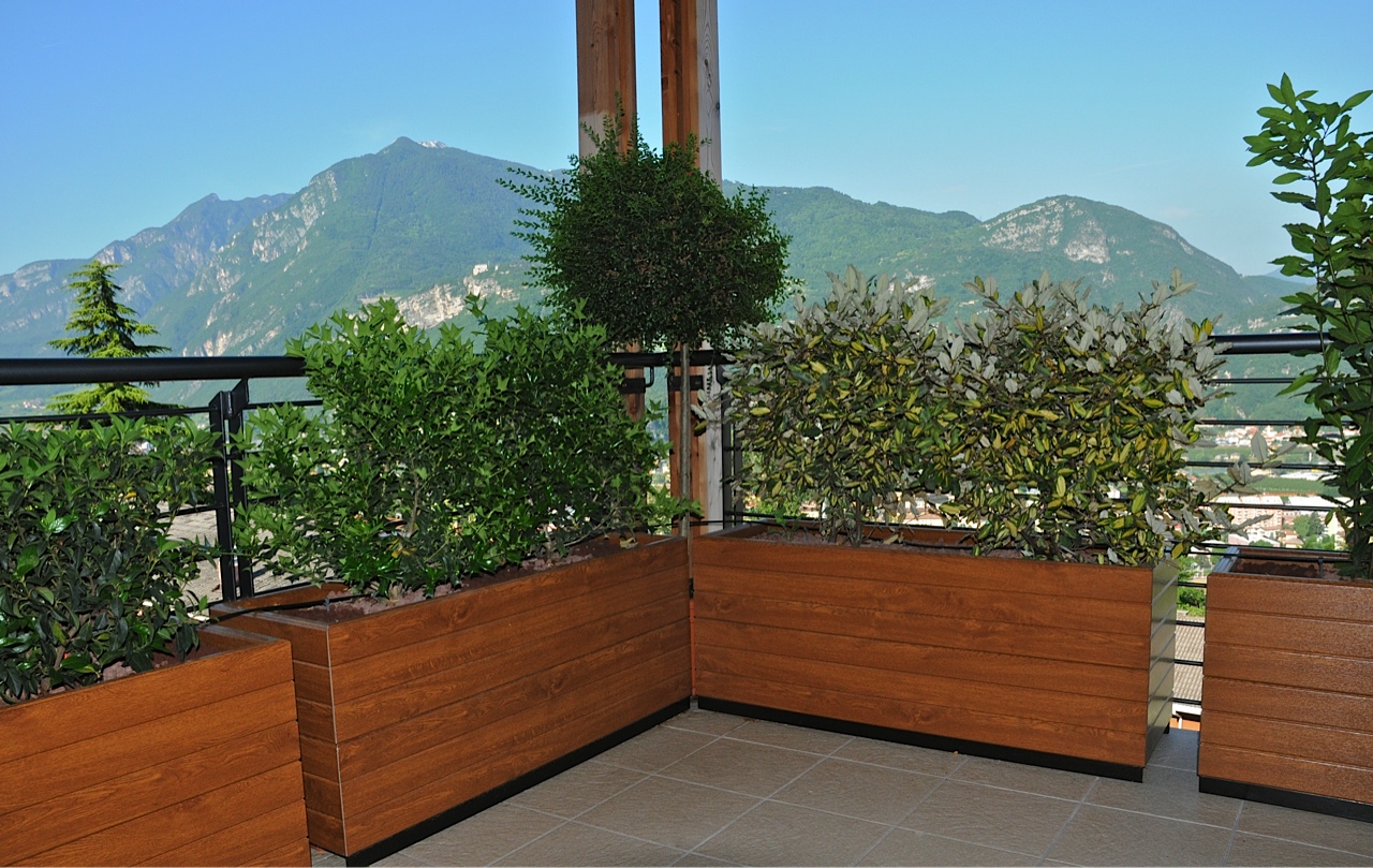 Fioriera in plastica pvc, fioriere legno, fioriere Grigliati per balconi in pvc